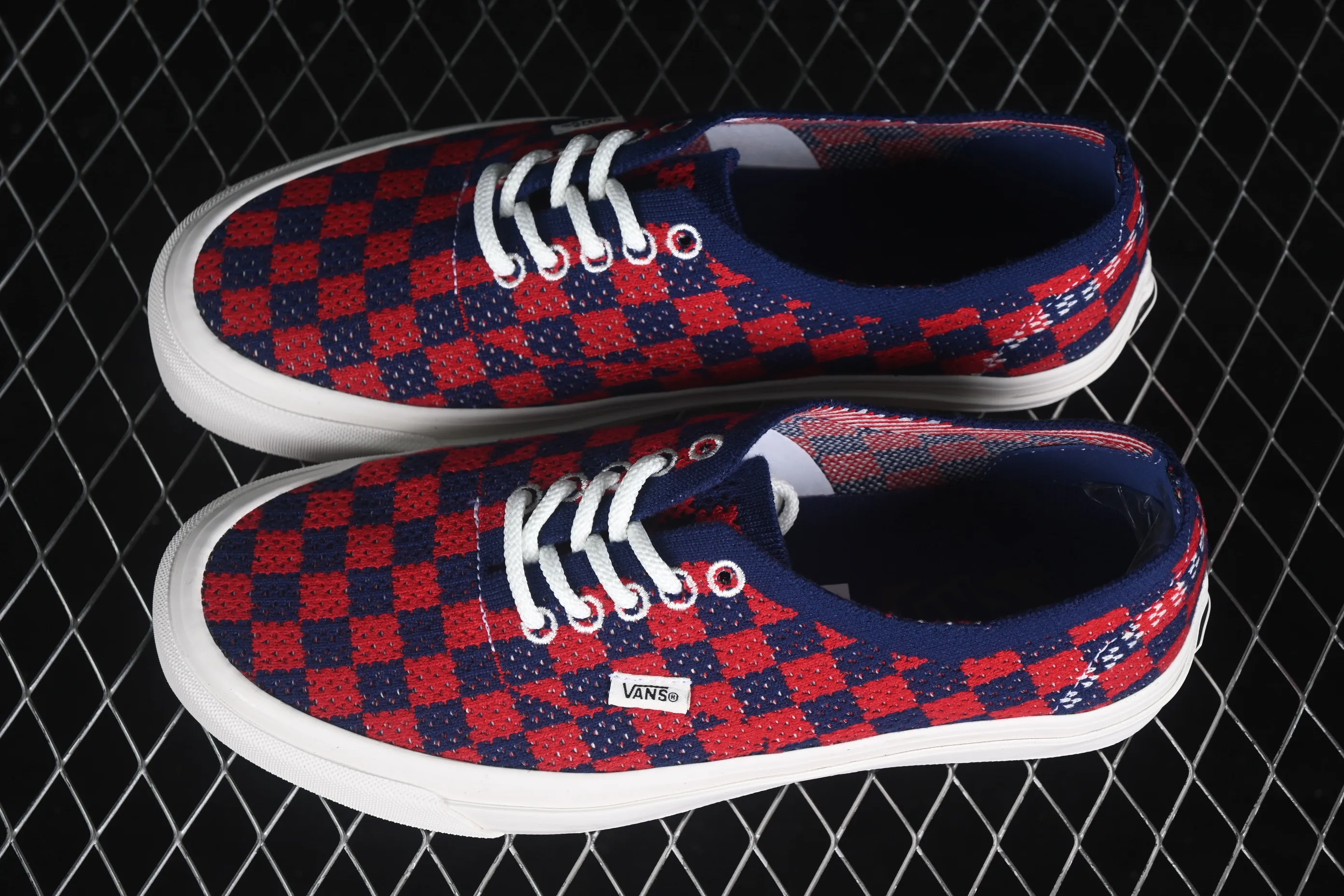 All categories Vans Vans series Vans Low Vans low-top Vans Authentic 44 Vans low-top casual skateboard shoes VN000EJCRDB
